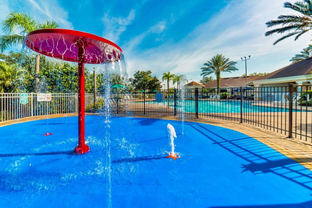 windsor palms private pool and splash zone