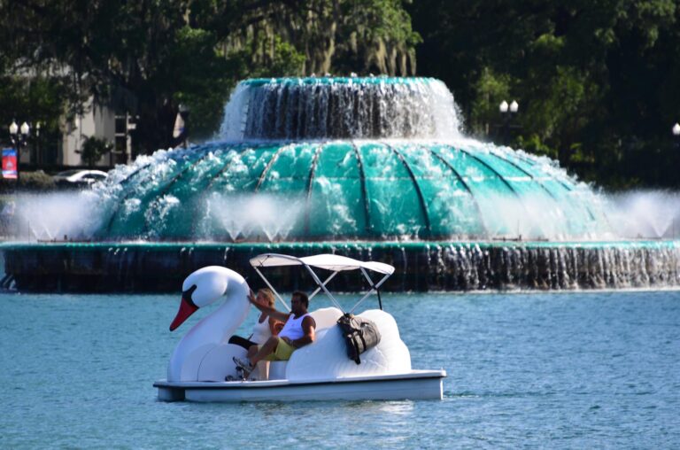 Lake Eola Park - Orlando, Florida